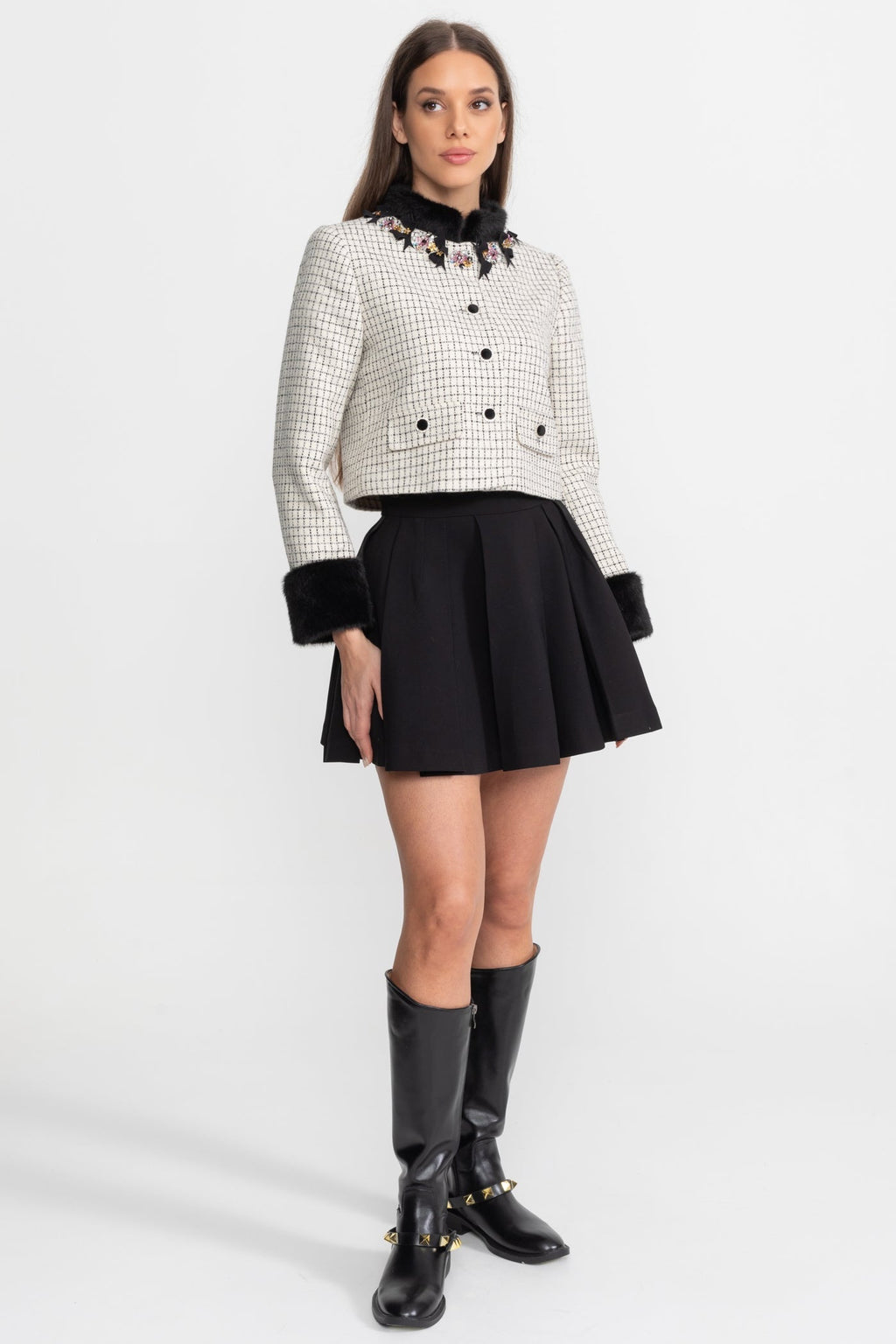 Textured Tweed Jacket with Embellished Fox Fur Collar – Ivoire & Black