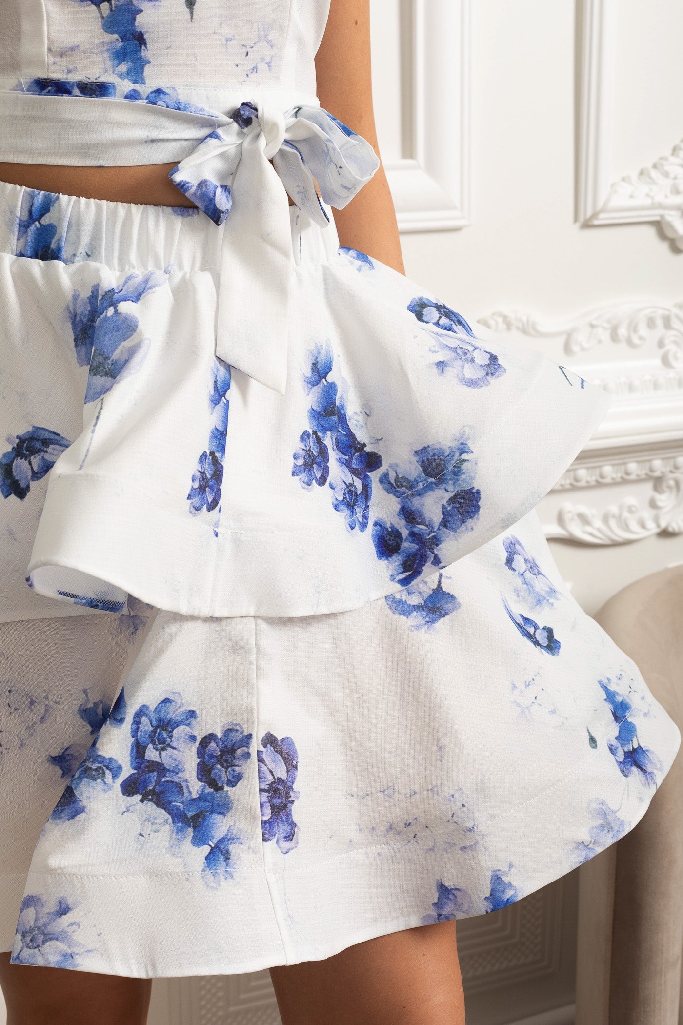 Floral Halter Crop Top and Layered Ruffle Mini Skirt Set - White/Blue