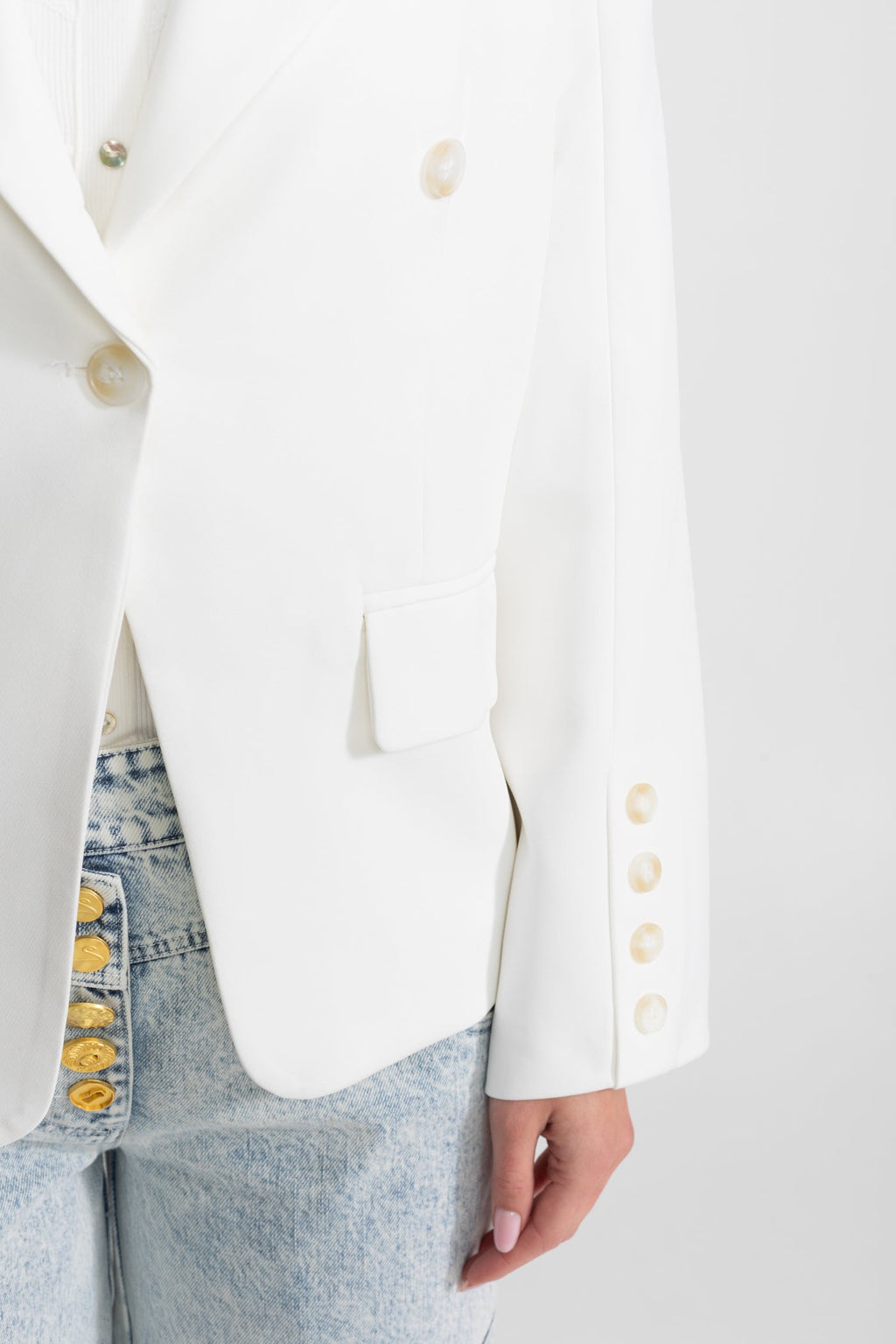 Double-Breasted Tailored Blazer With Peak Lapels – White